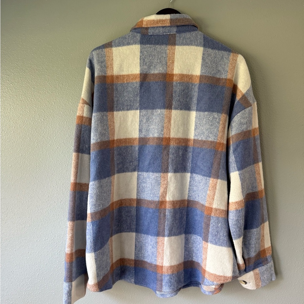 5 Shackets/$80 - Women’s Large - Picture 11 of 11